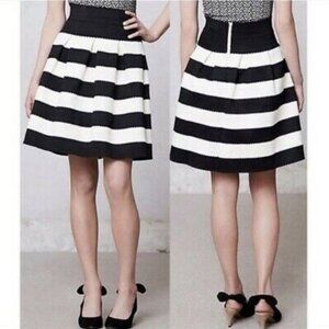 Girls from Savoy Women Black White Striped Lightweight Pleated Skirt Sz XS/S